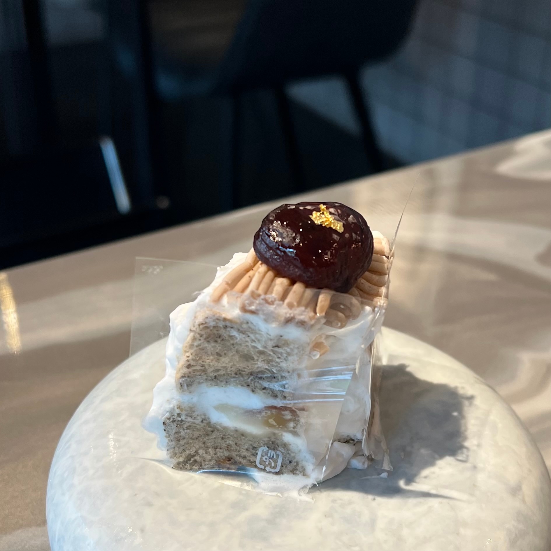 栗のシフォンケーキ